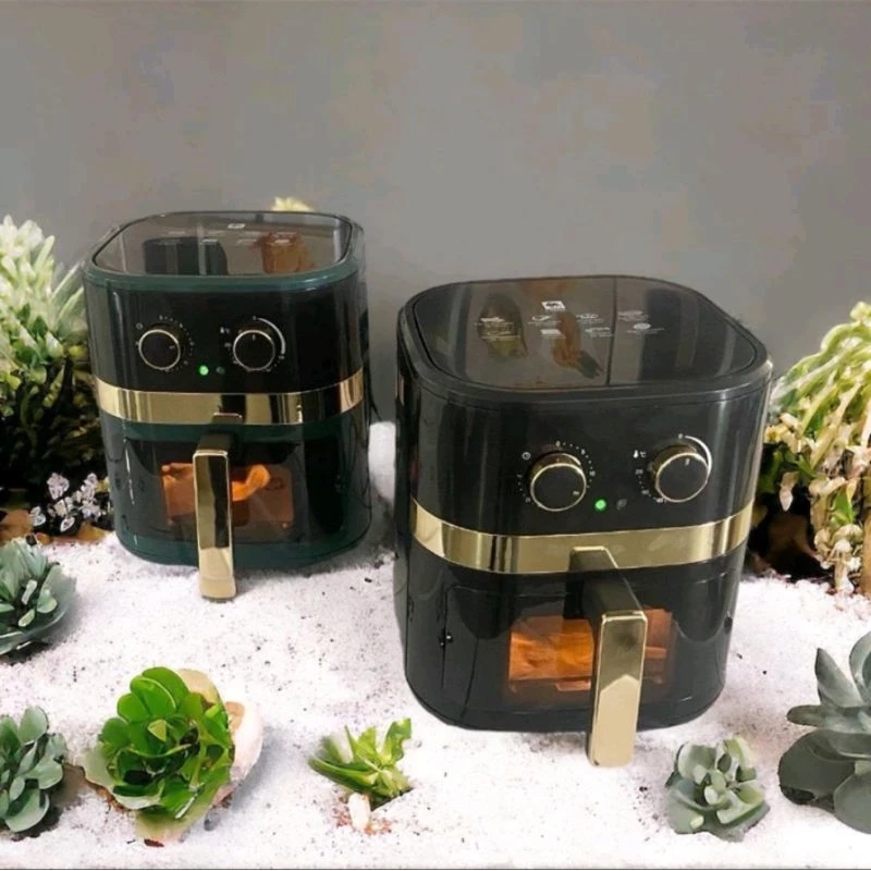 Nồi chiên không dầu trong gian bếp gia đình